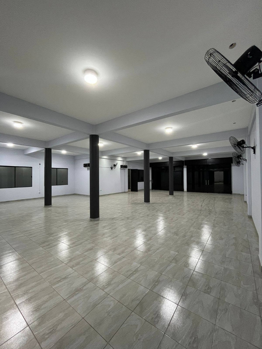 LOCAL COMERCIAL EN ALQUILER - Imagen 2