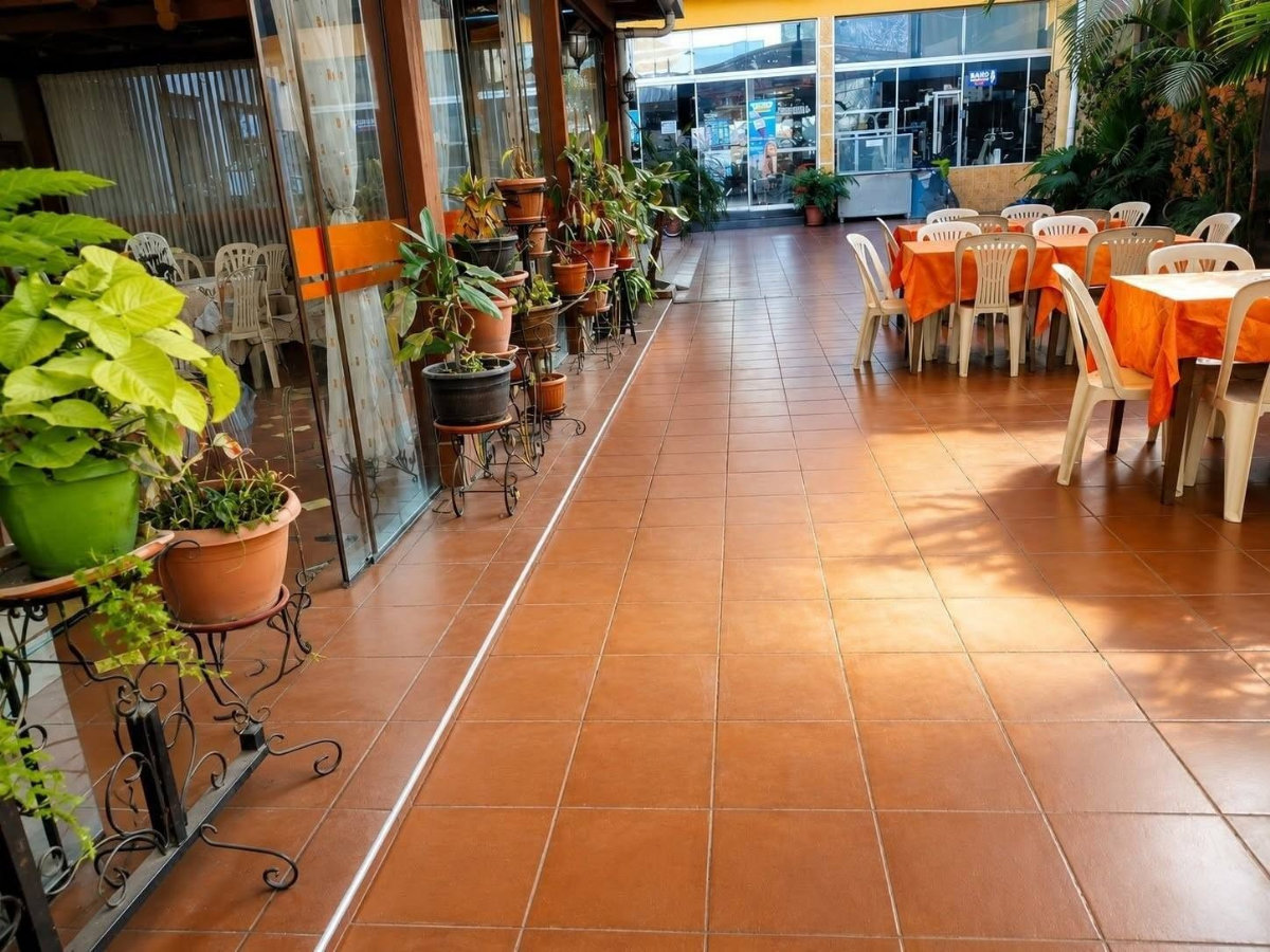 EDIFICIO COMERCIAL EN VENTA – QUILLACOLLO - Imagen 2