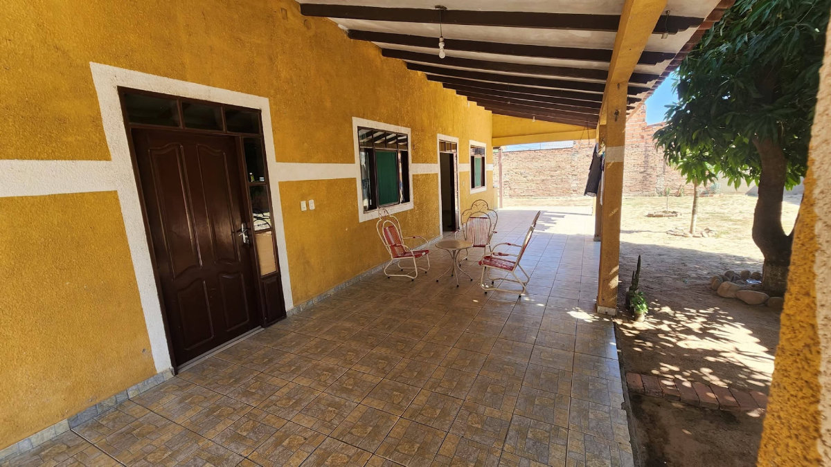 Casa en venta o Anticretico en Satélite Norte Uv4